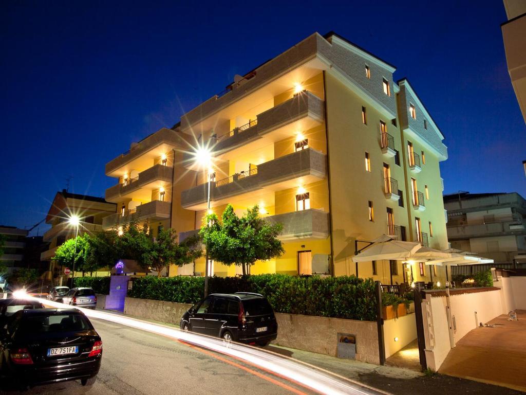 Residence La Guirita Tortoreto Dış mekan fotoğraf
